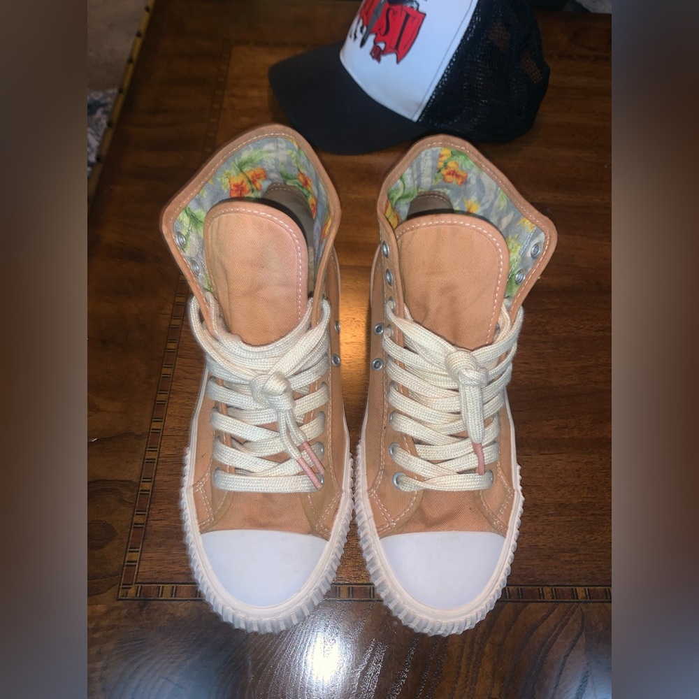 PF Flyers - Picture 2 of 8
